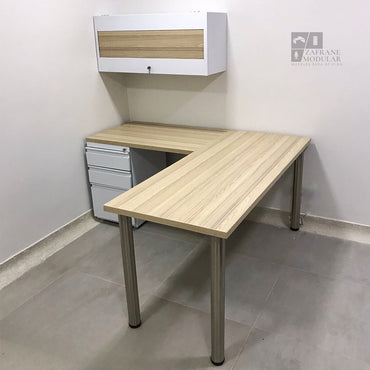 ESCRITORIO  EN “L”  SOPORTE EN ACERO